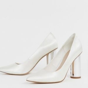Ivory heels with silver round block heel